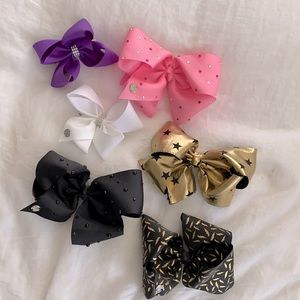JoJo Siwa bows